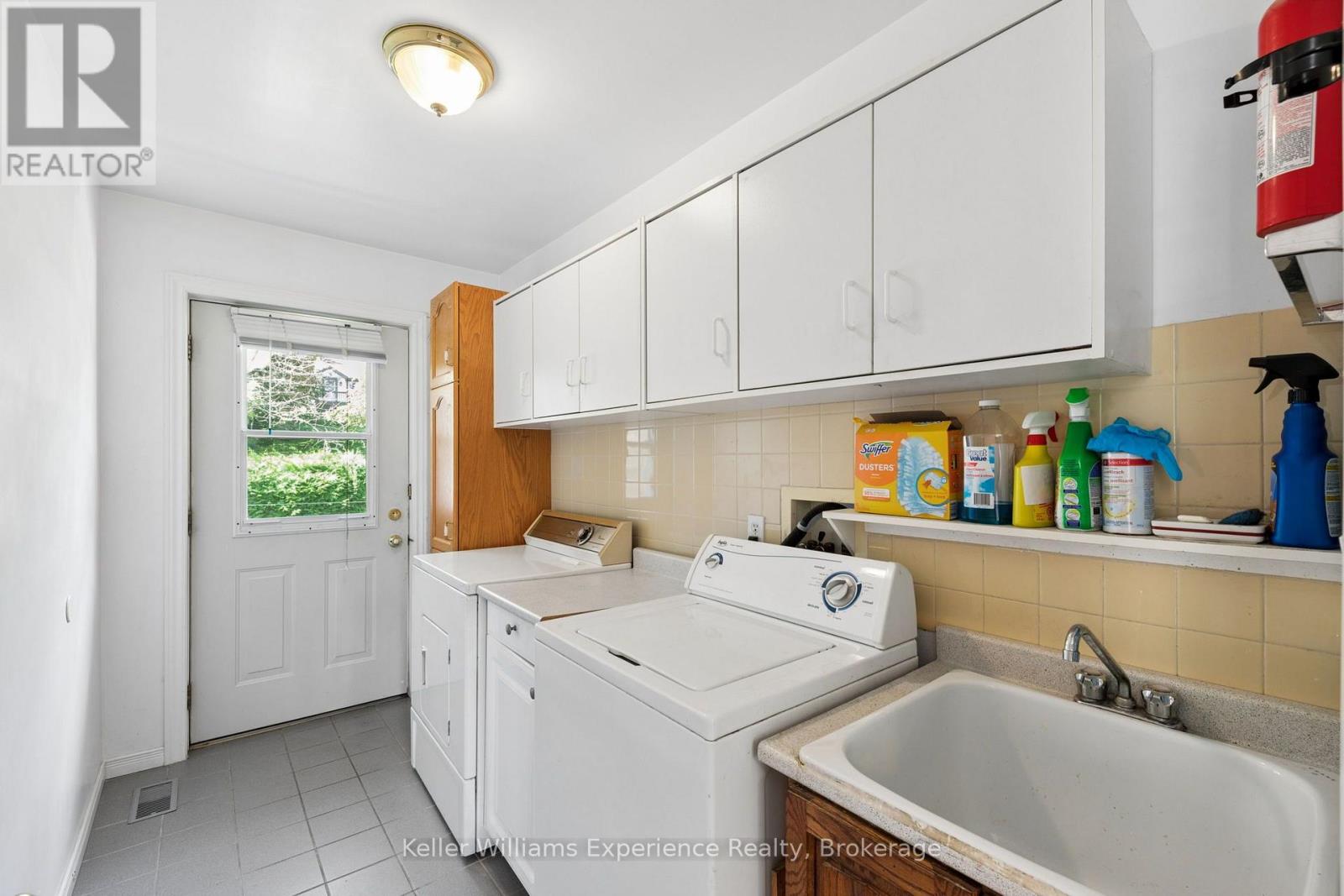 36 WILLOW STREET - 12