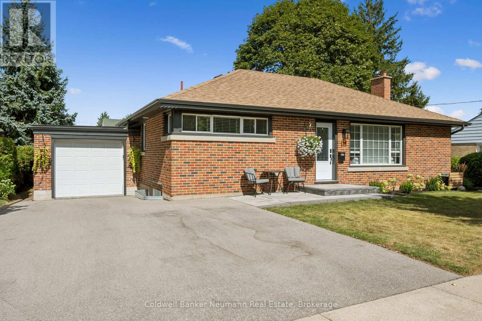 11 WESTERN AVENUE - Image 3