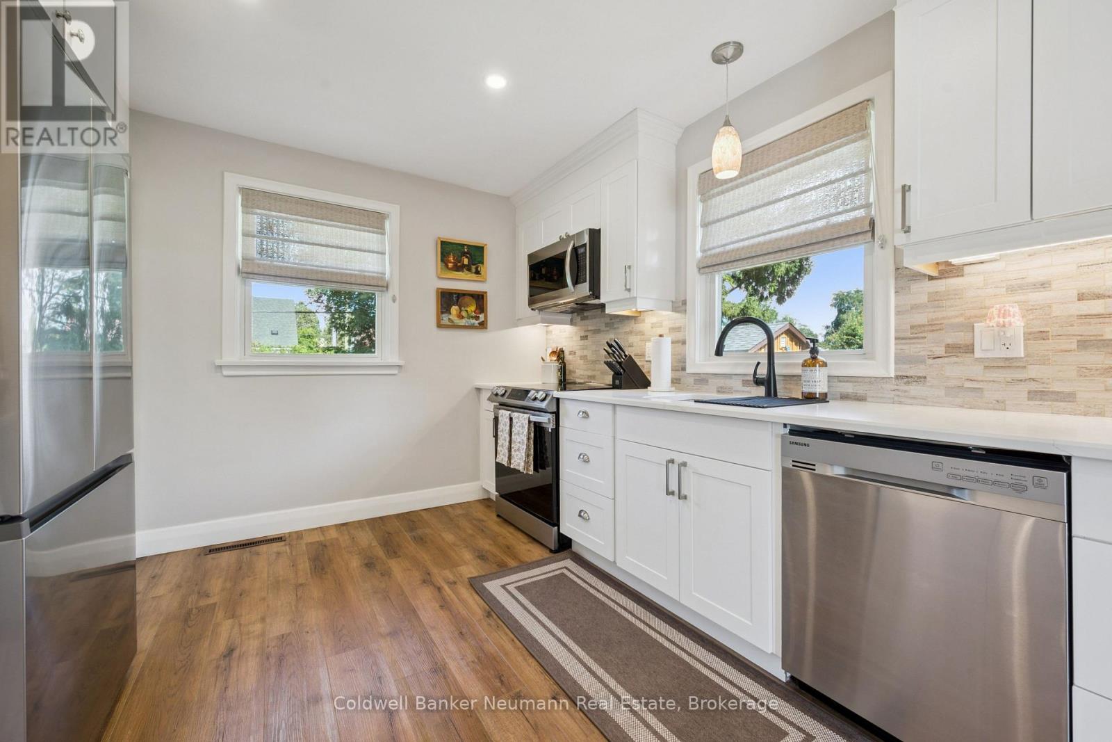11 WESTERN AVENUE - Image 9
