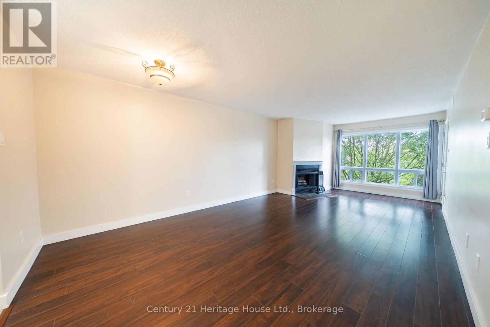 #318 15 HOFSTETTER AVENUE - Image 16