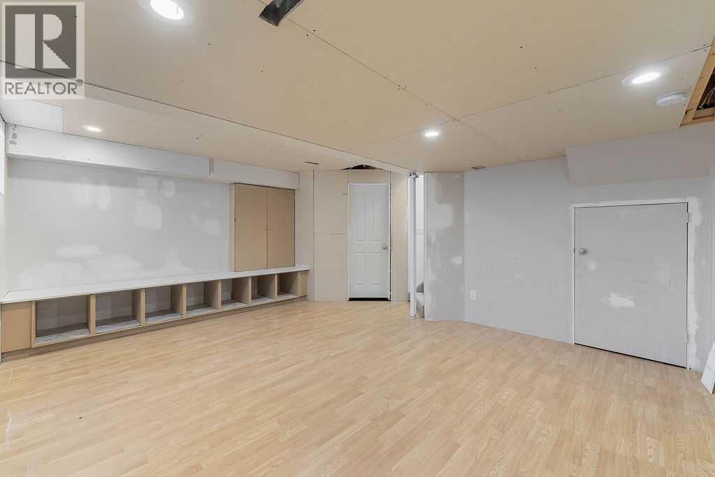 108 Everstone Rise SW - 28