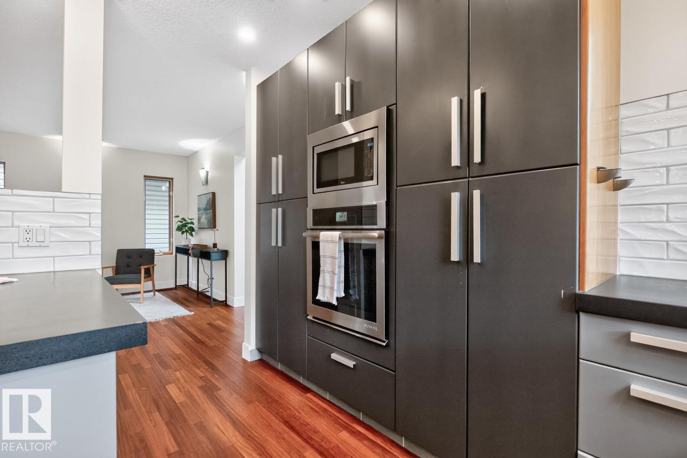 8860 93 ST NW - Image 18