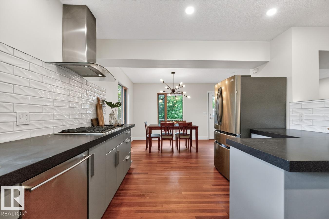 8860 93 ST NW - Image 19