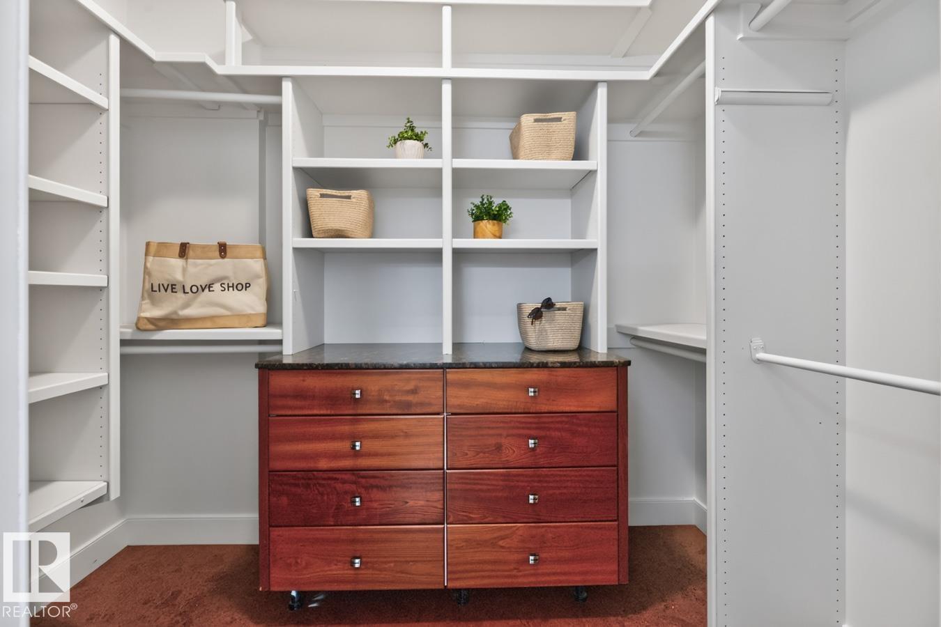 8860 93 ST NW - 34