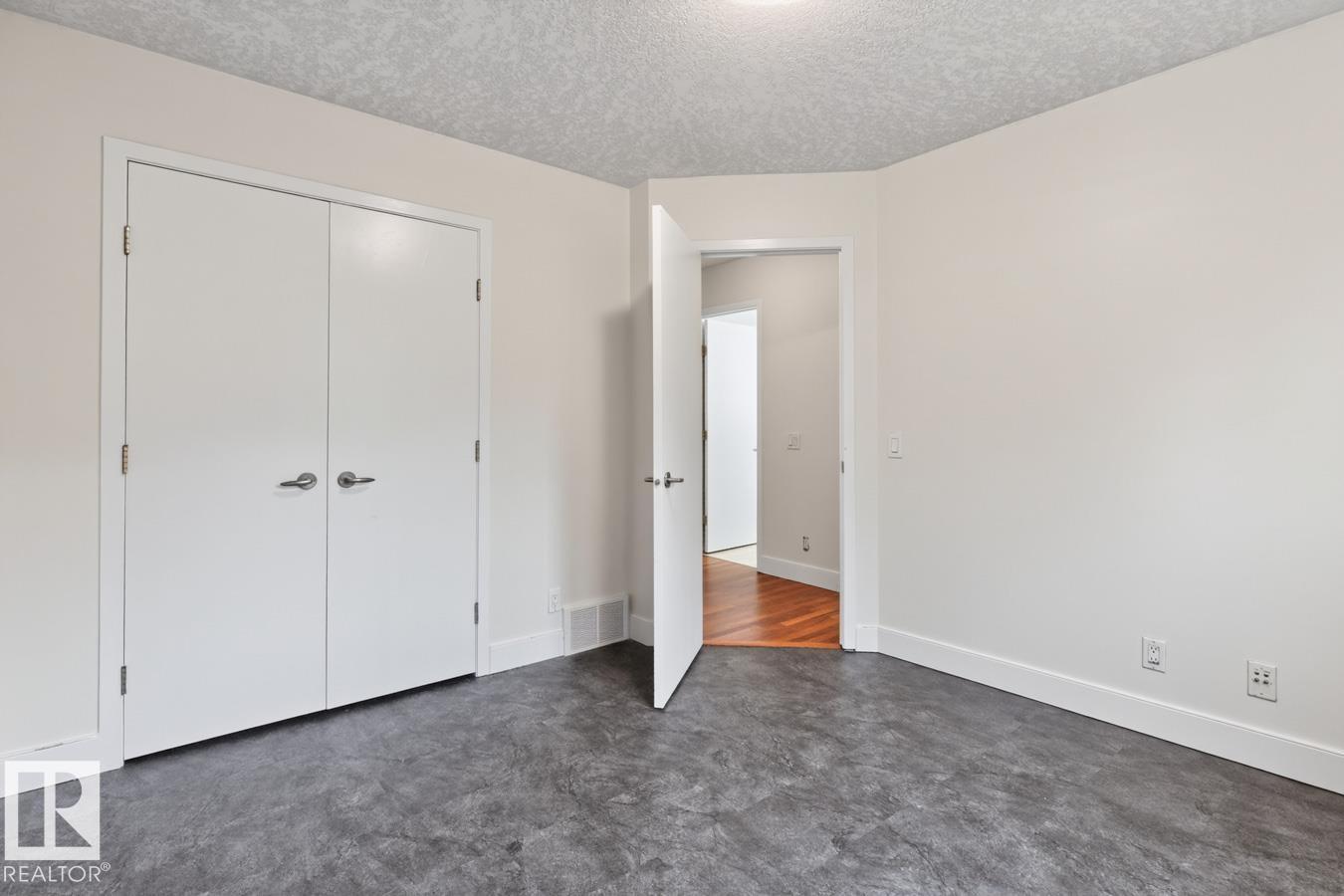 8860 93 ST NW - Image 40
