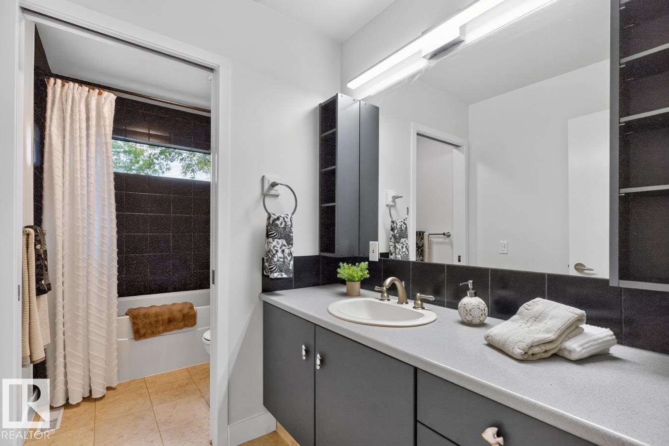 8860 93 ST NW - Image 41