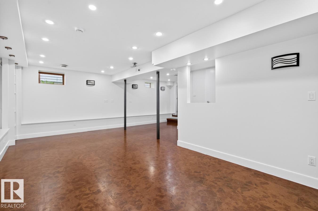 8860 93 ST NW - Image 47
