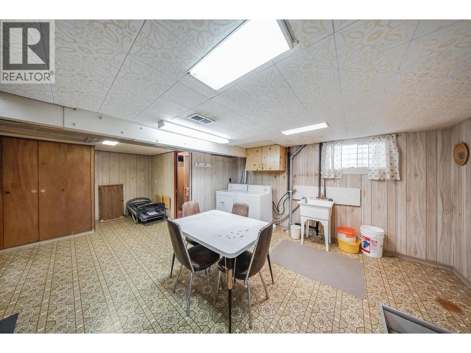 3311 Dahlia Crescent, Trail