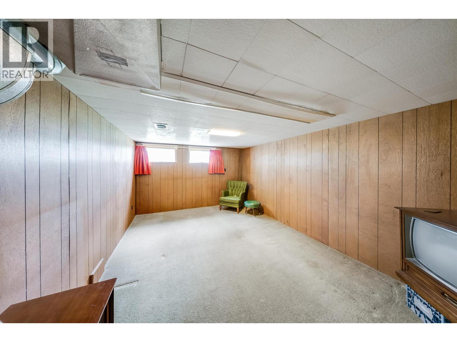 3311 Dahlia Crescent, Trail