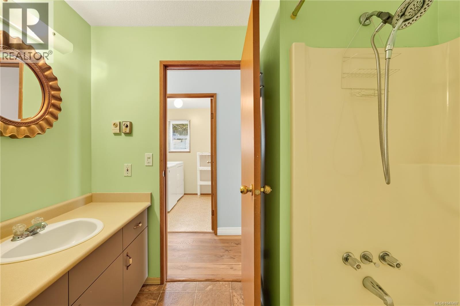 1 274 Harwell Rd, Nanaimo