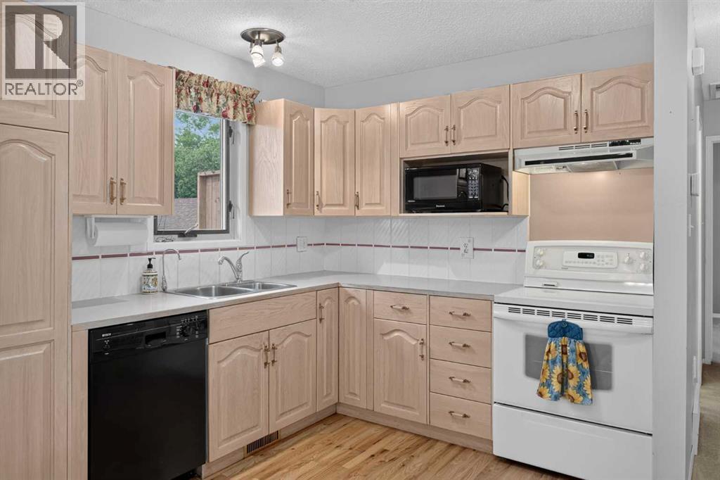152 Maddock Way NE - 14