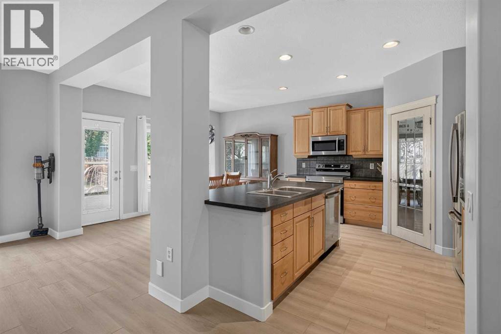 646 Chaparral Drive SE - 8
