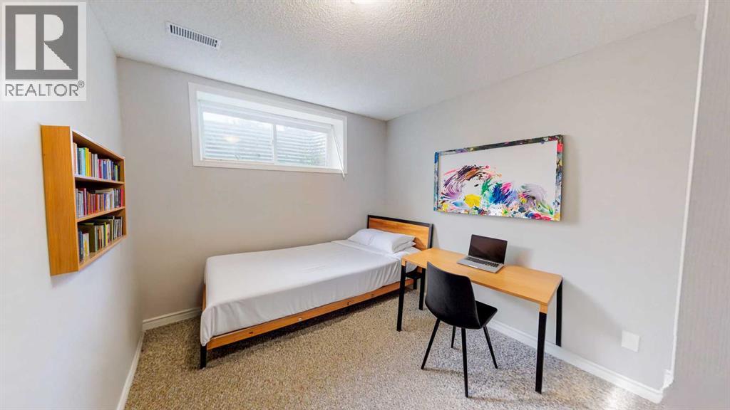 124 Everglen Way SW - 37