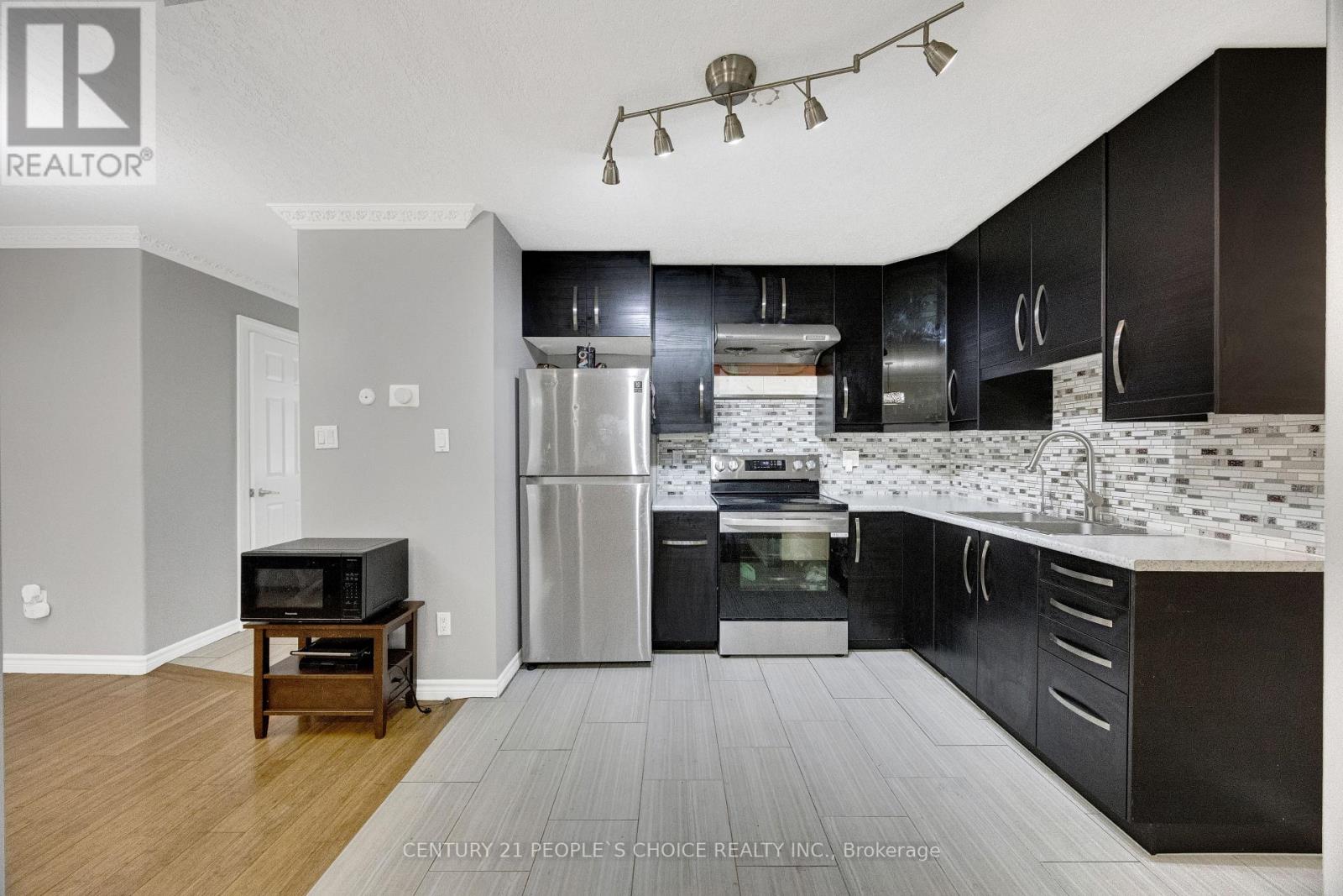 307 CLYDE ROAD - 10
