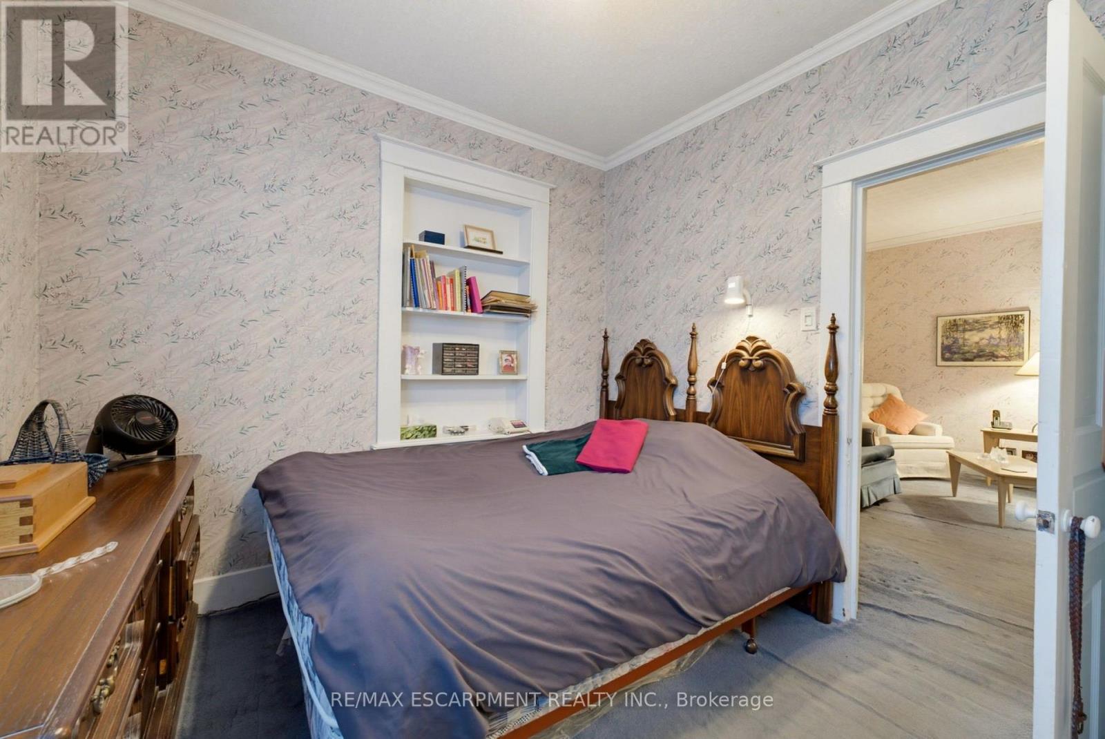 22 MILDRED AVENUE - 16