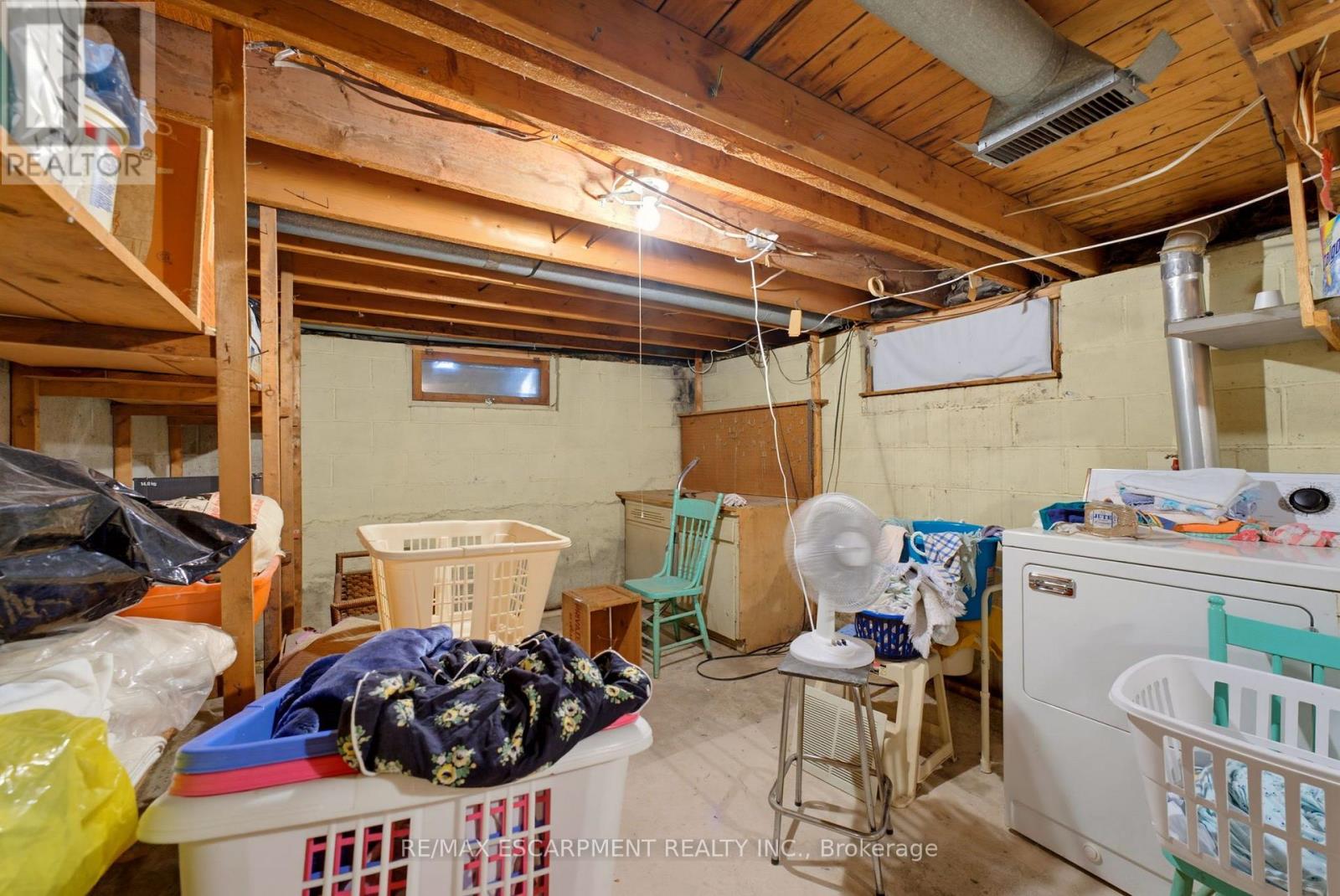 22 MILDRED AVENUE - 21
