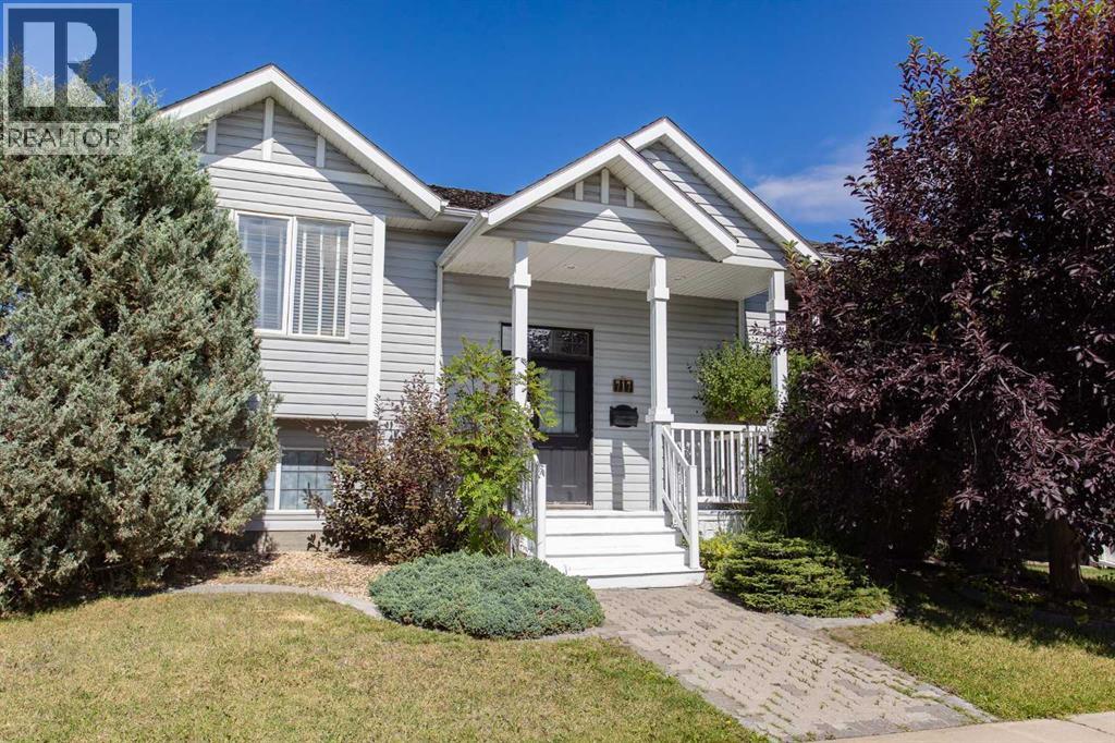 717 Lancaster Drive - 1