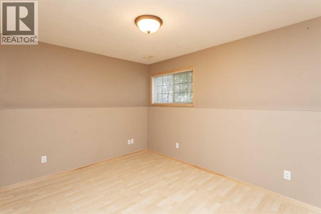 717 Lancaster Drive - Image 20