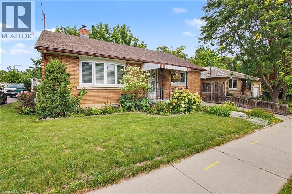 240 GUELPH Street — photo 3