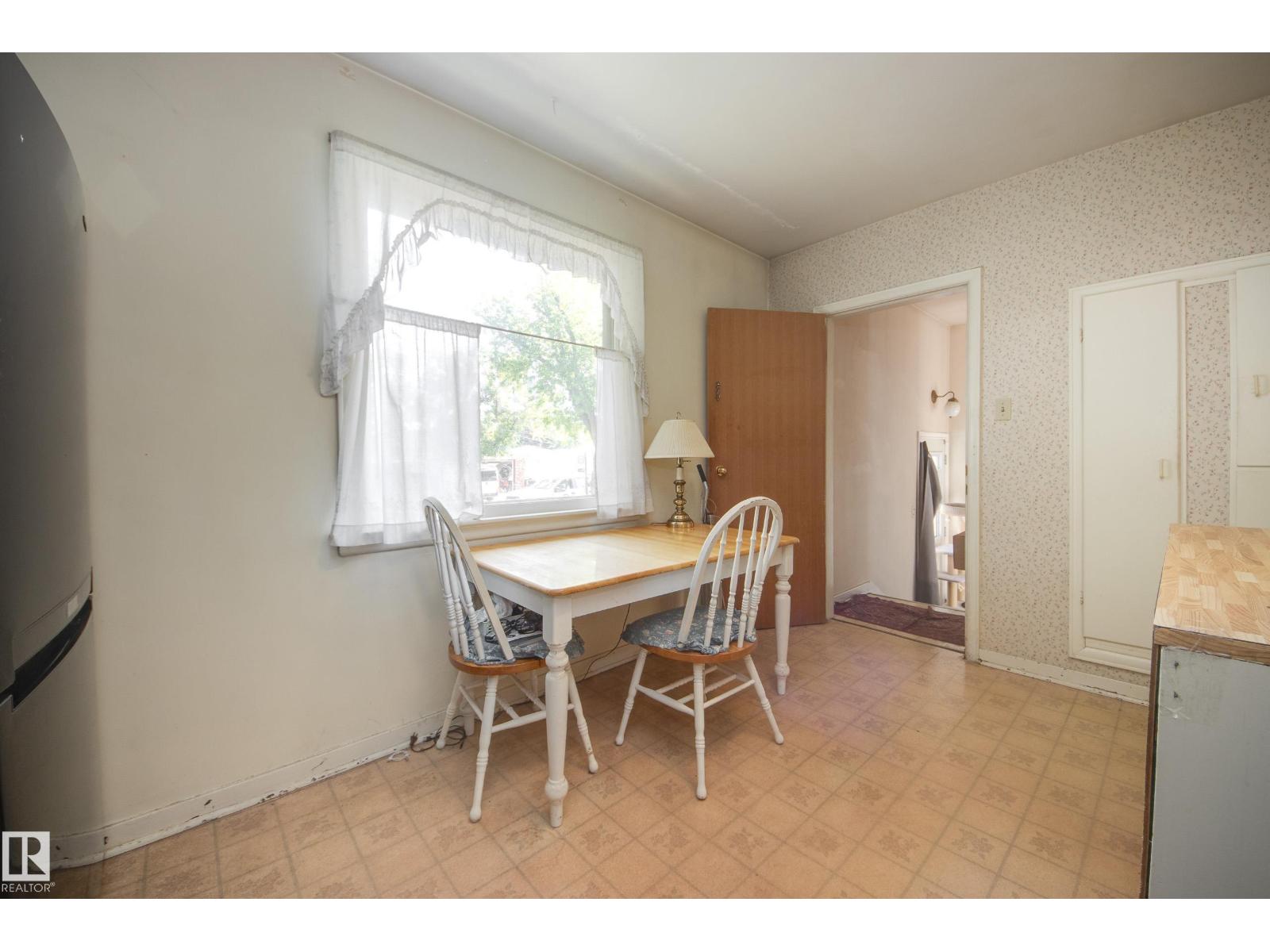 12202 127 ST NW - Image 8