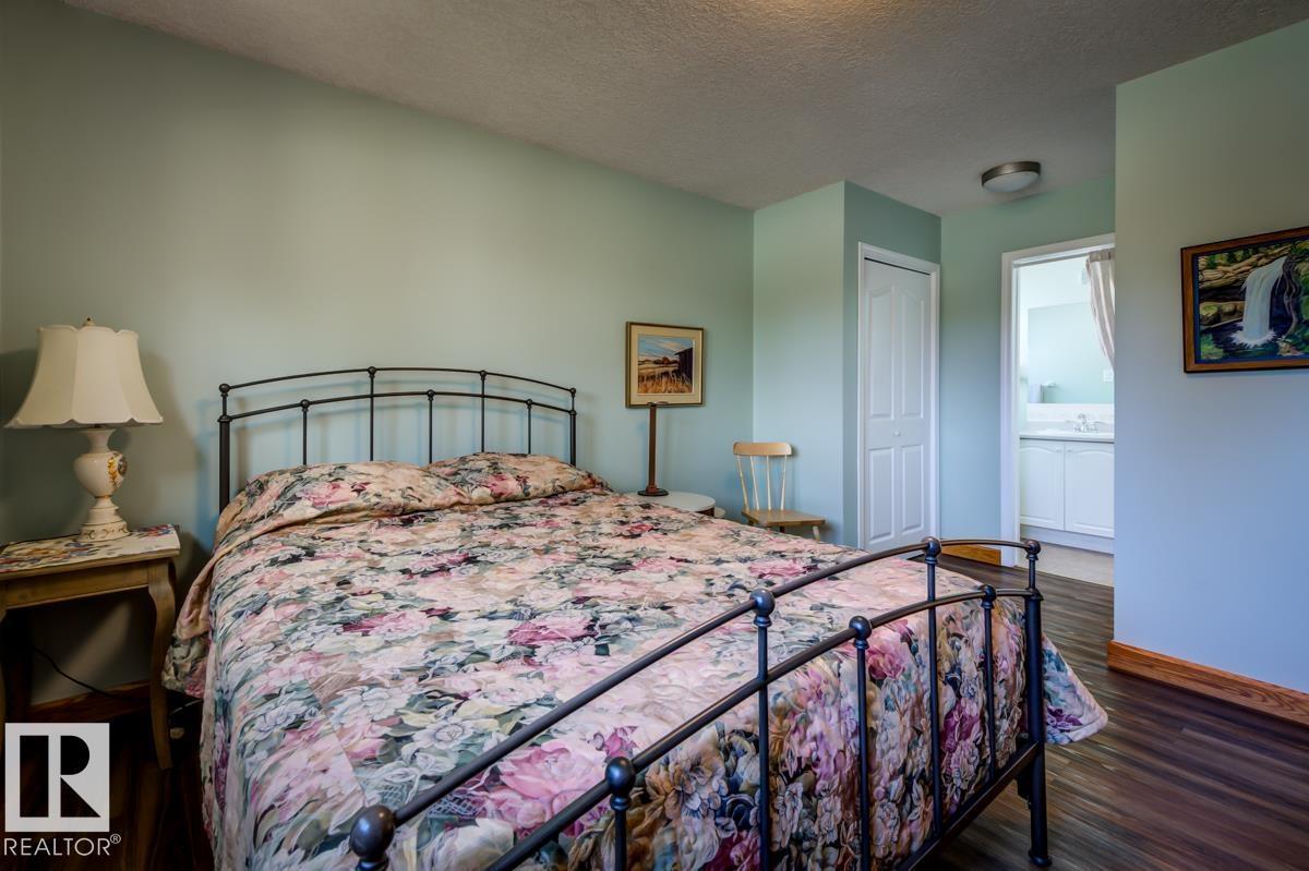 3803 108 ST NW - 21