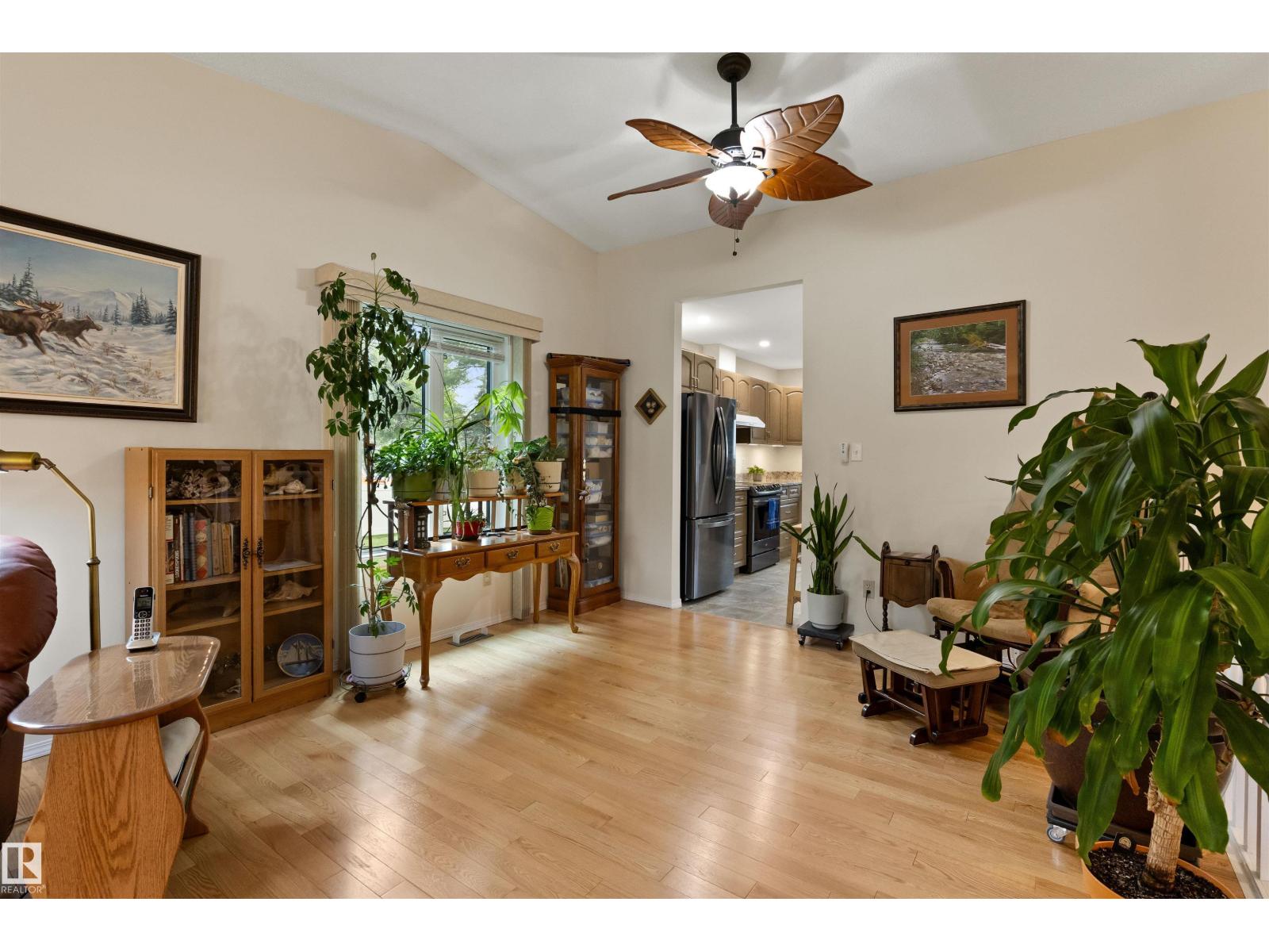 #1 10 GRANGE DR - 10