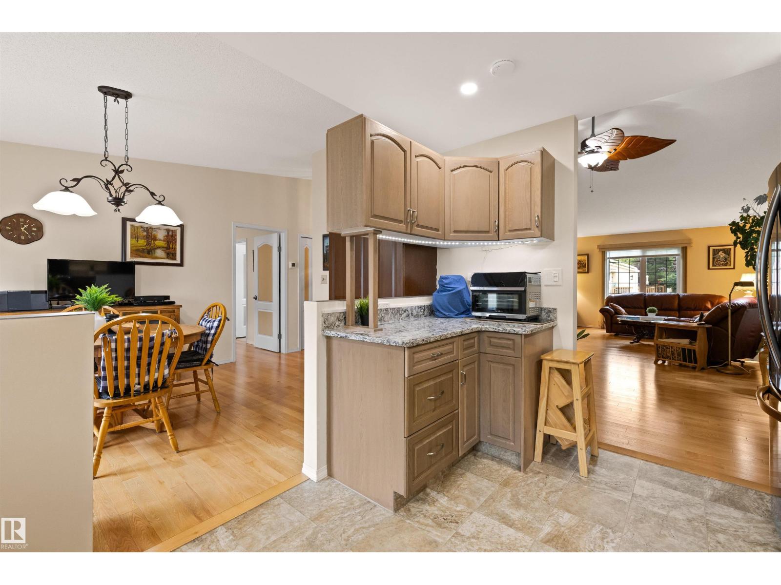 #1 10 GRANGE DR - Image 13