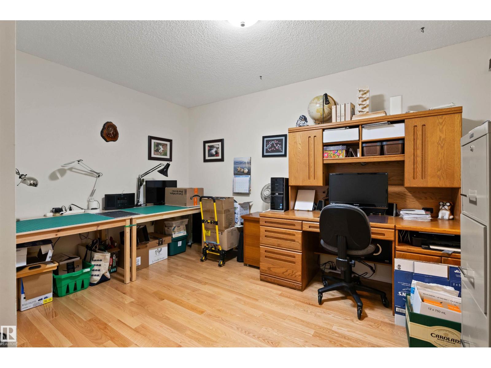 #1 10 GRANGE DR - Image 23