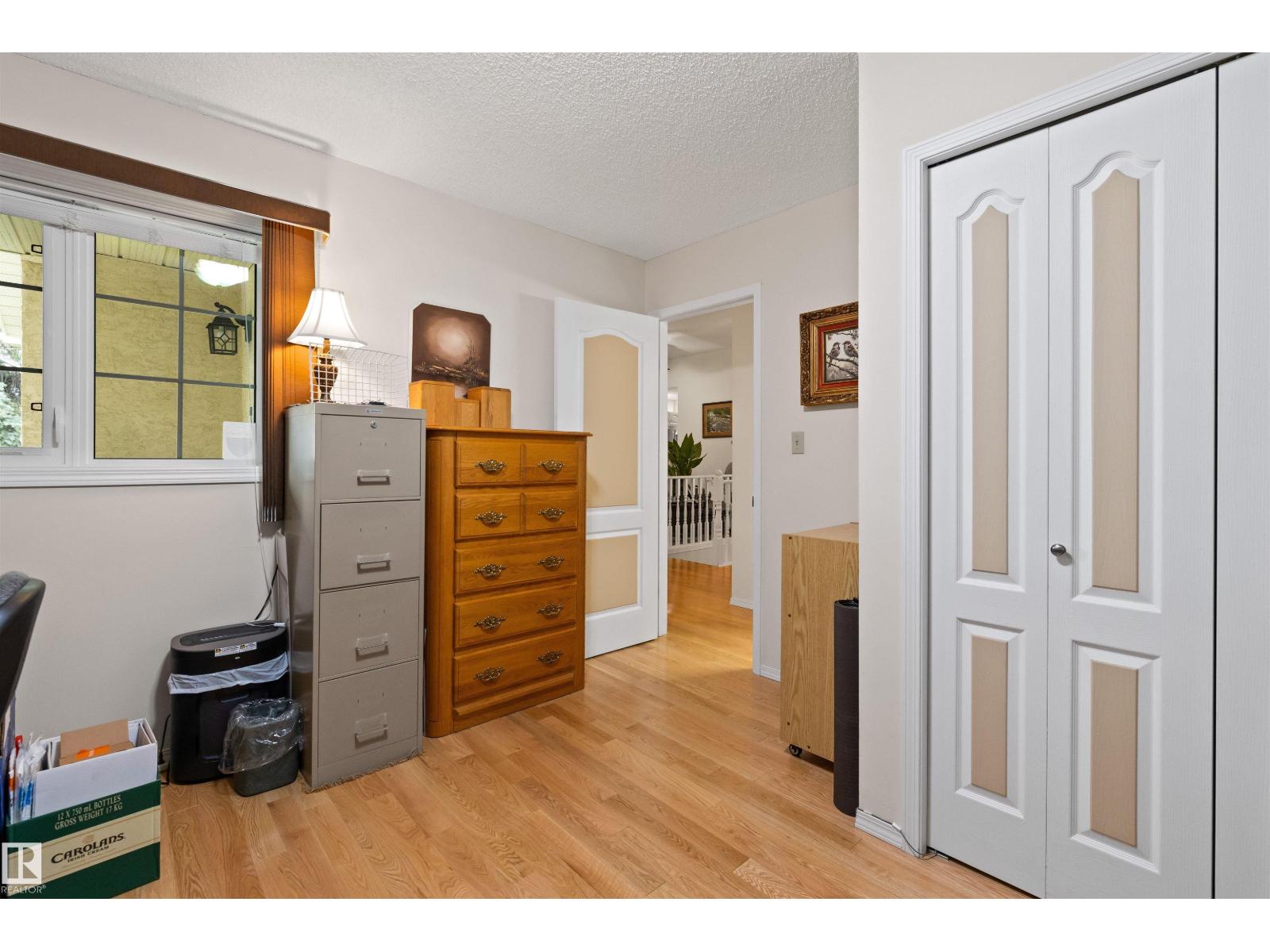 #1 10 GRANGE DR - 24