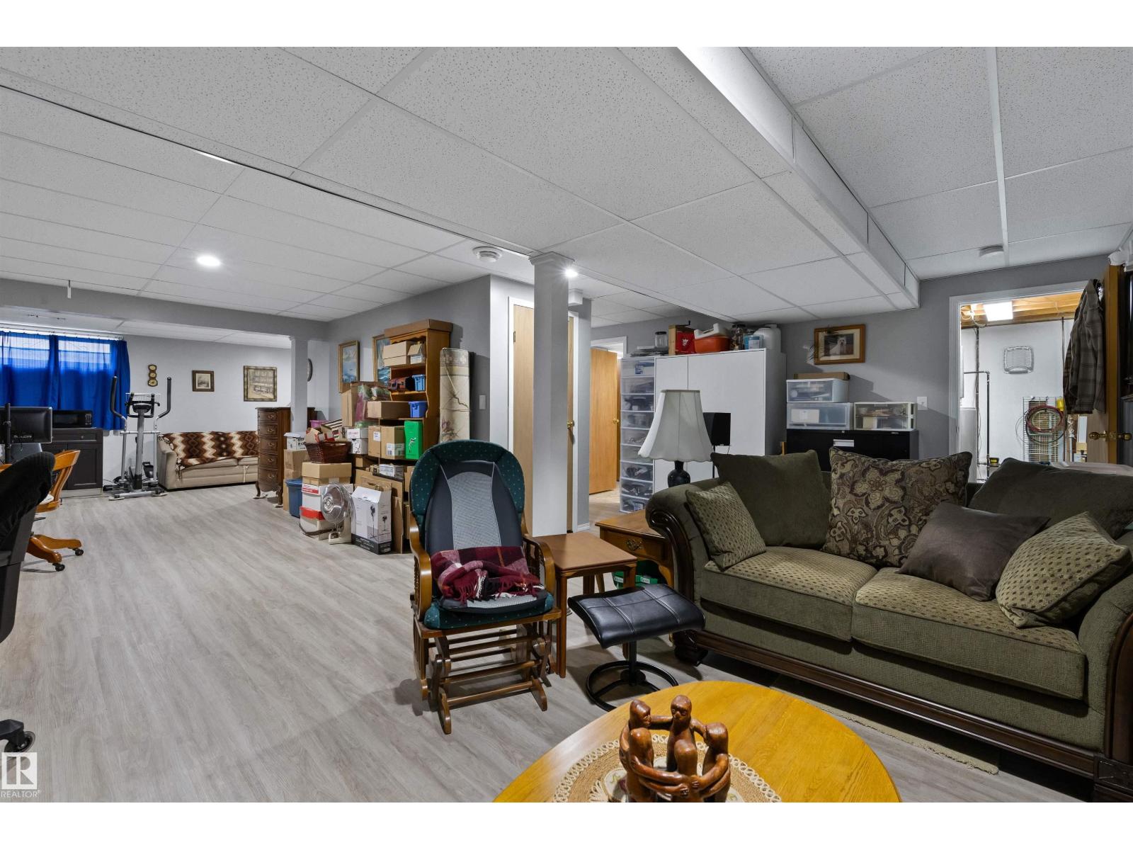 #1 10 GRANGE DR - Image 31