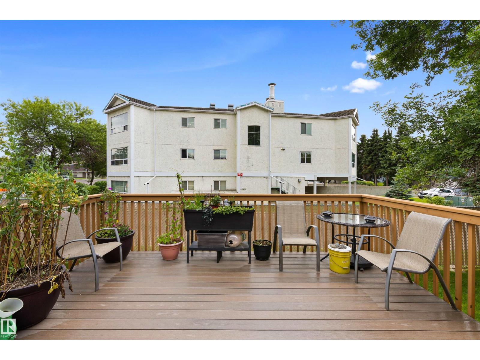#1 10 GRANGE DR - 39