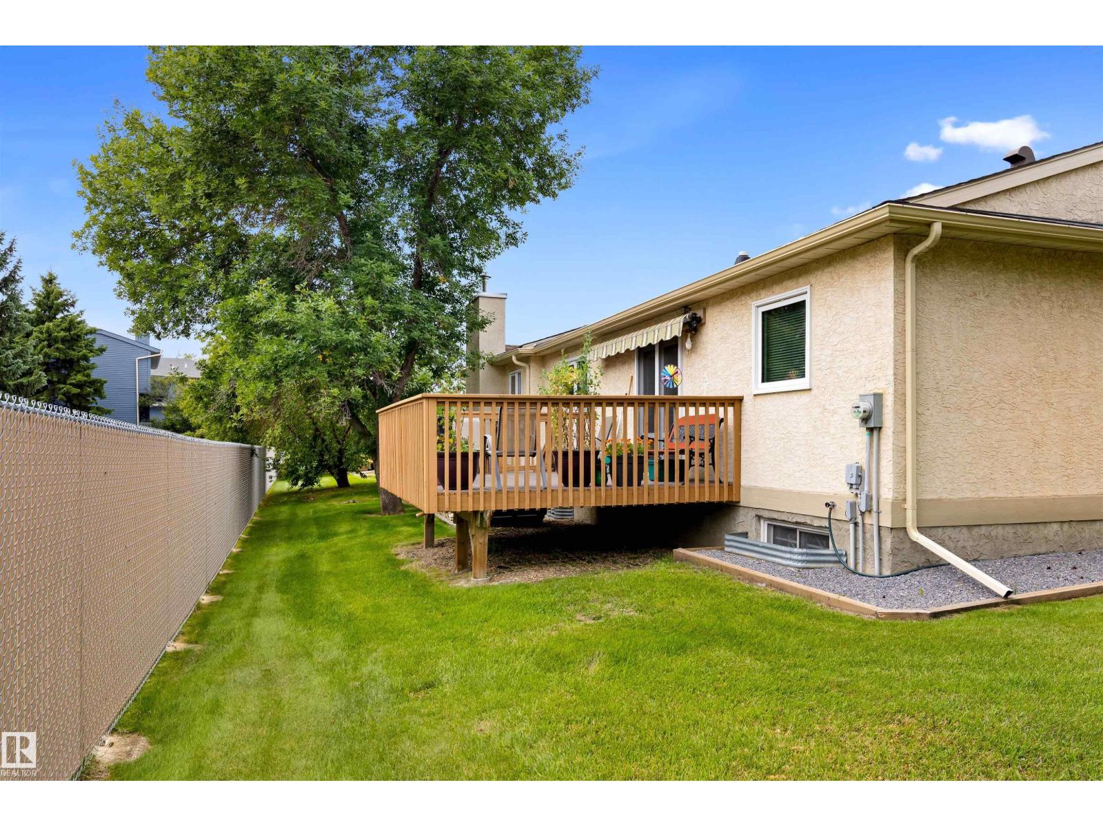 #1 10 GRANGE DR - 43
