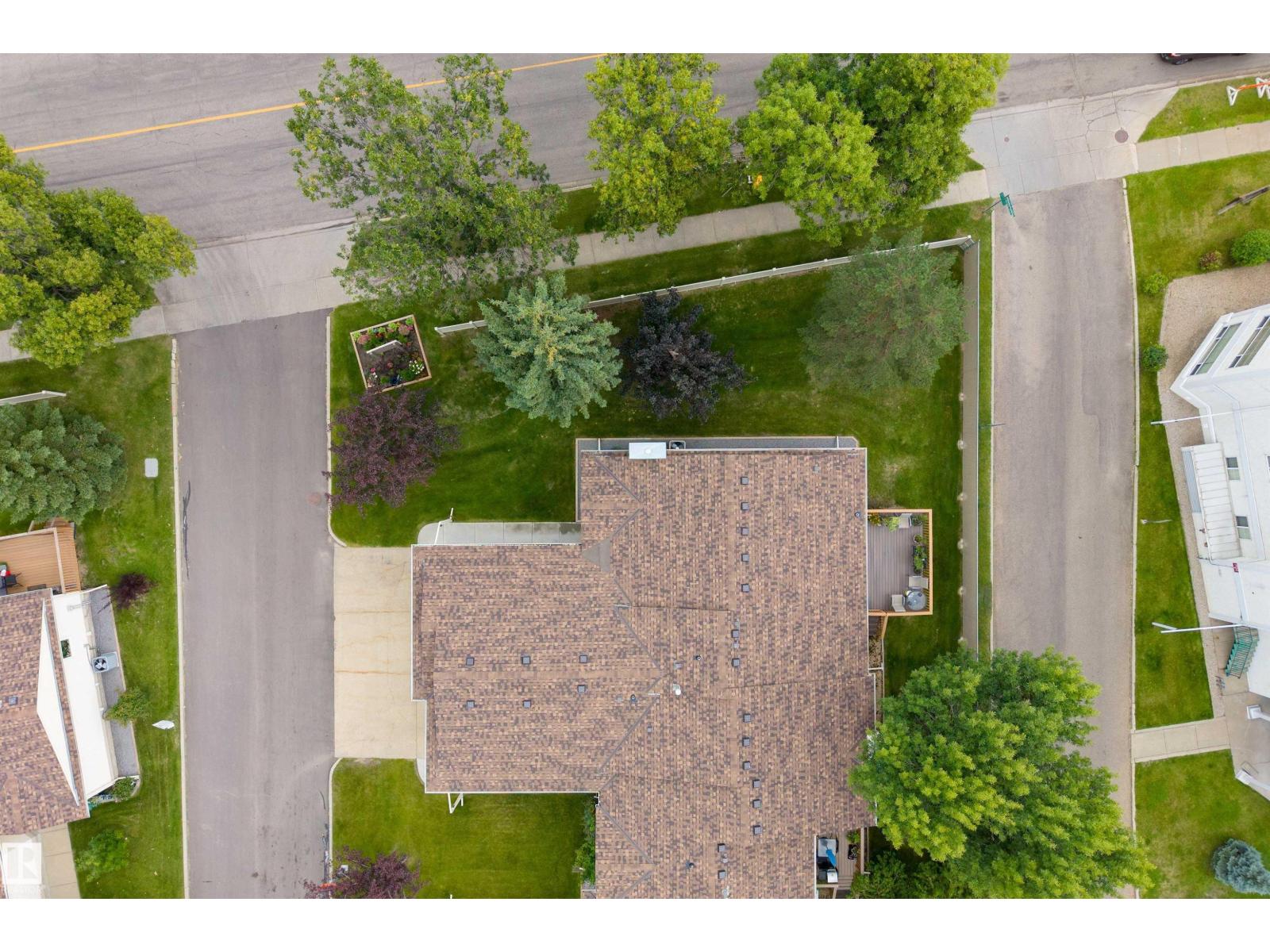 #1 10 GRANGE DR - Image 48