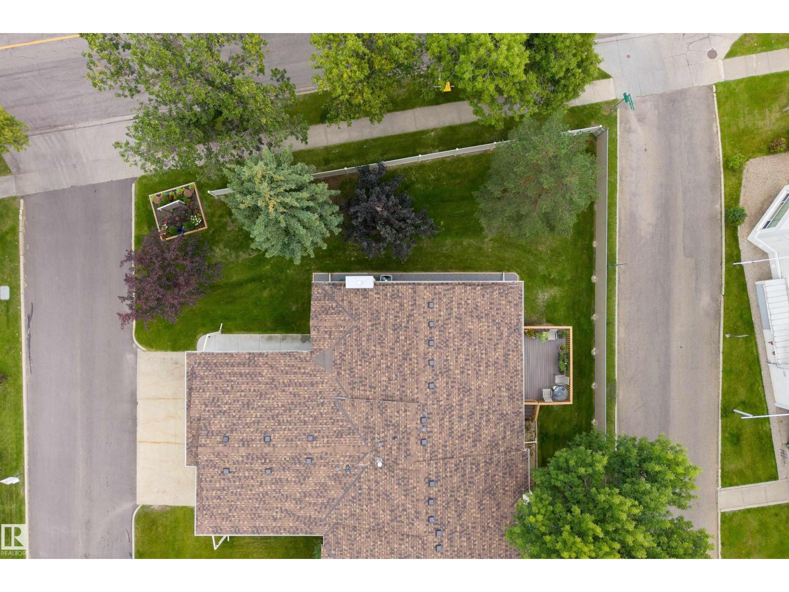 #1 10 GRANGE DR - 49