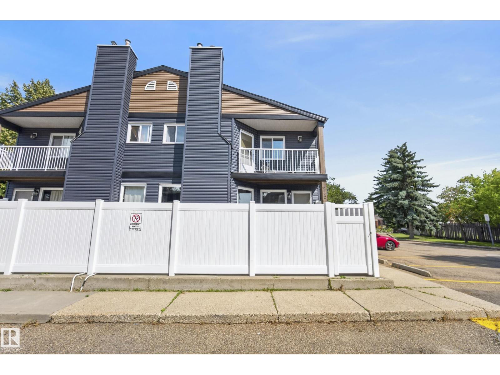 3522 42 ST NW - 43