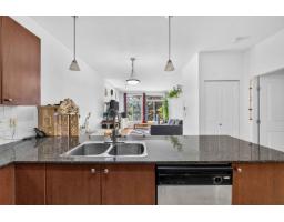 312 15380 102a Avenue, Surrey, BC V3R0B3 Photo 9