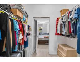 312 15380 102a Avenue, Surrey, BC V3R0B3 Photo 27
