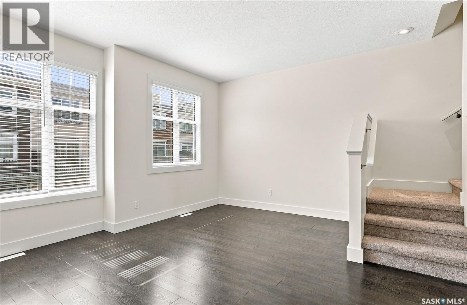 #724 701 Meadows BOULEVARD - Image 14