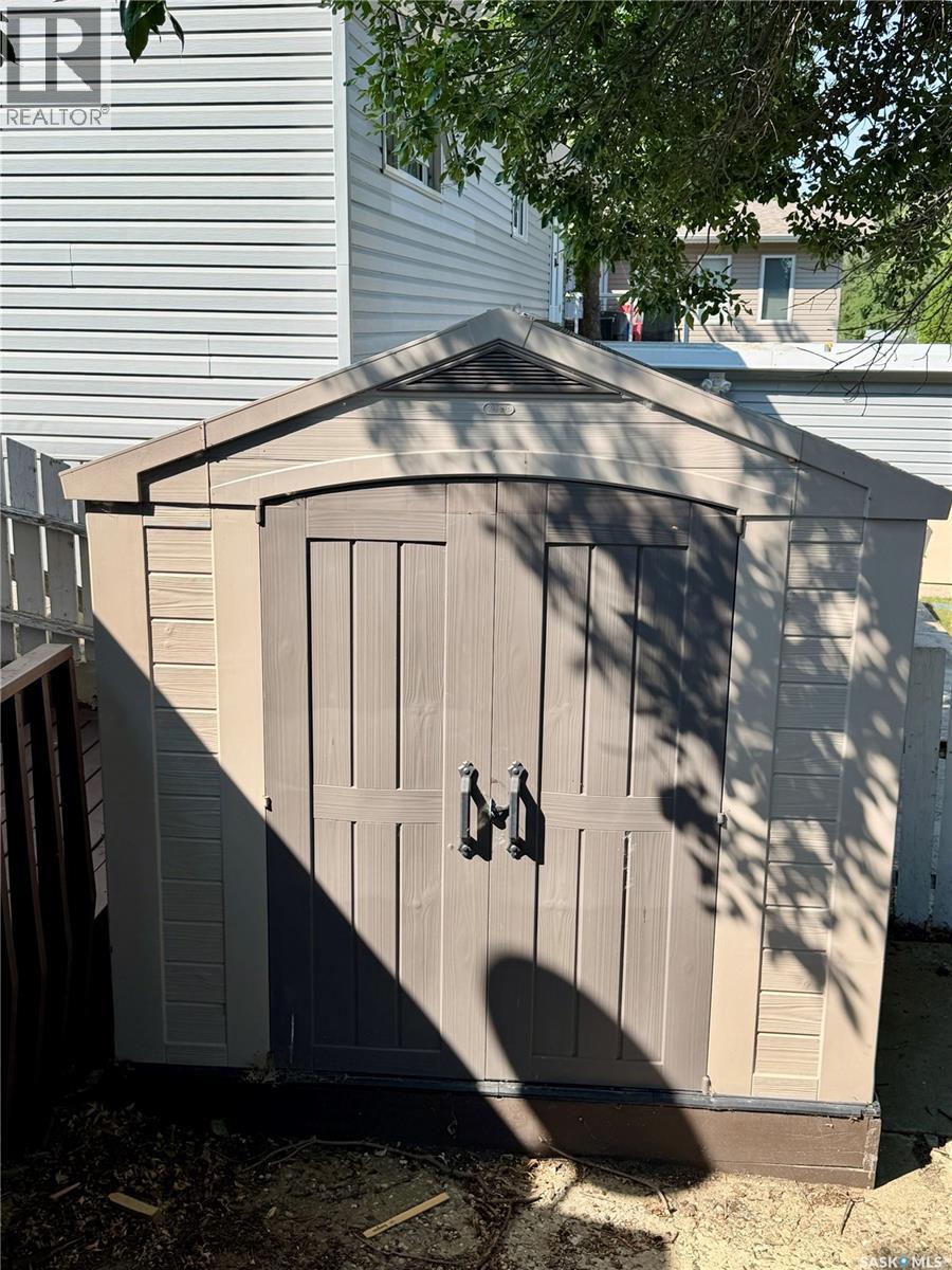 97 Burke CRESCENT - 19