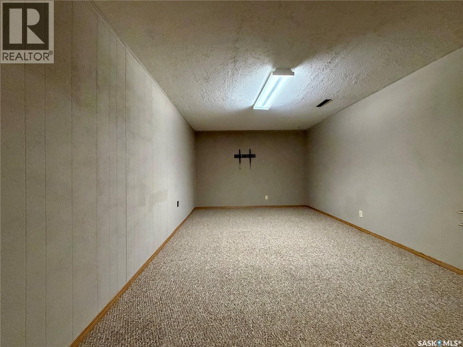 97 Burke CRESCENT - 9