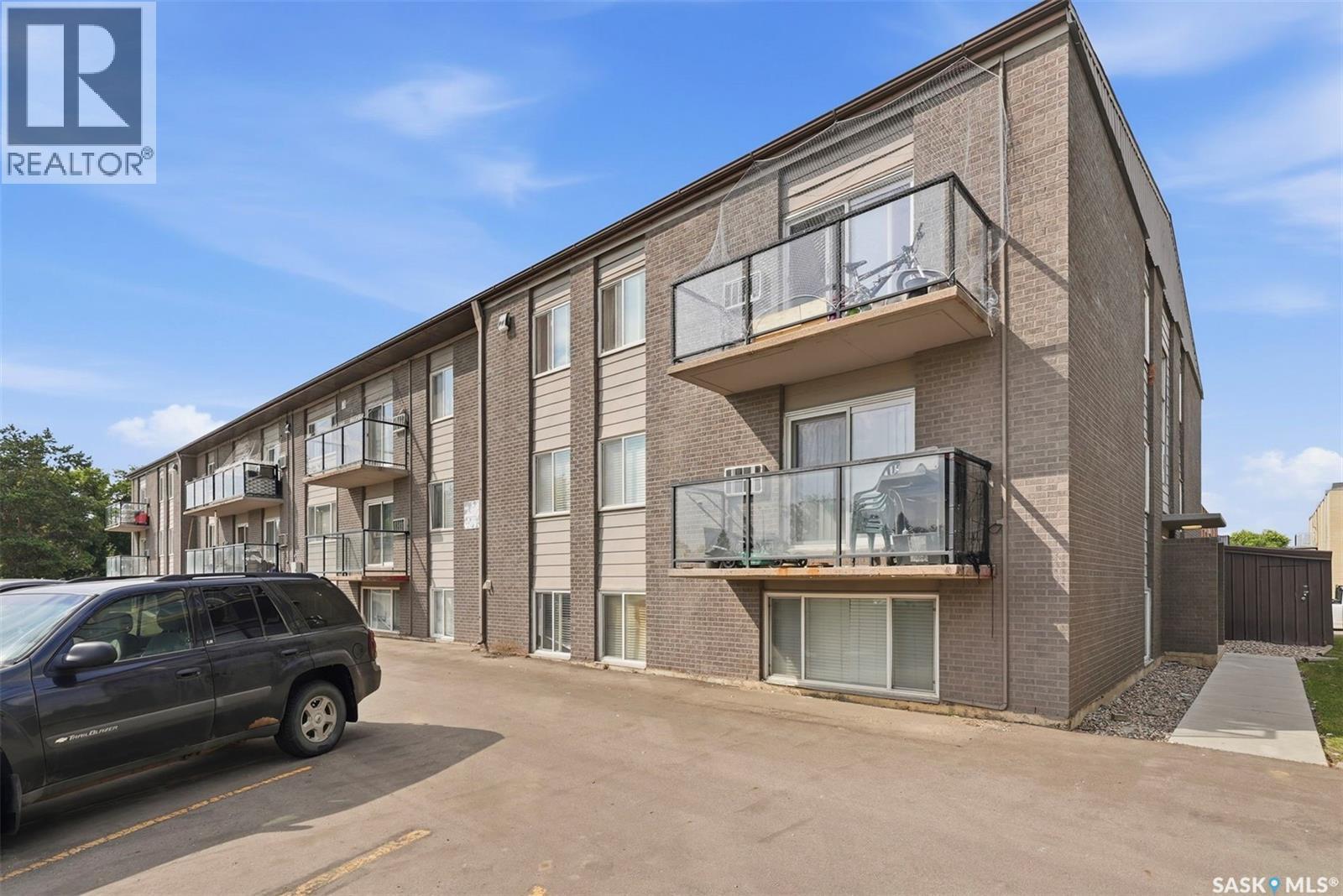 #26 2 Summers PLACE - 24