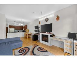 312 15380 102a Avenue, Surrey, BC V3R0B3 Photo 18
