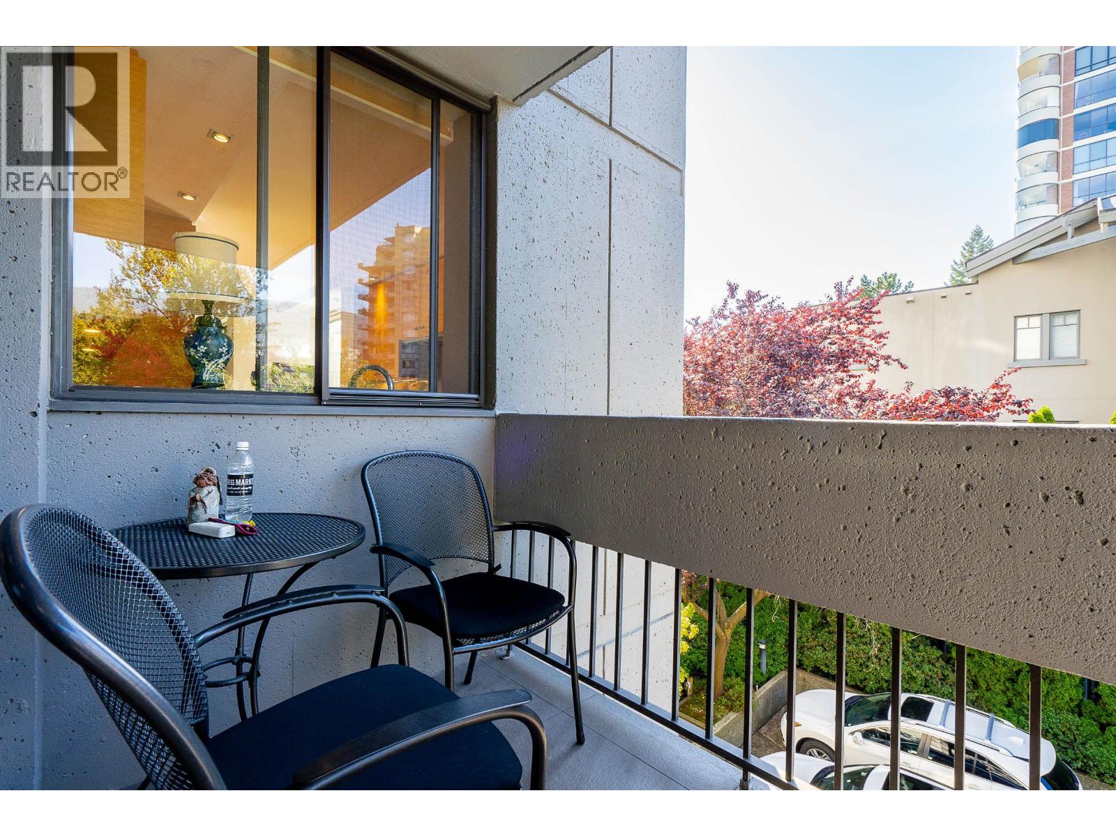 301 1930 BELLEVUE AVENUE, West Vancouver