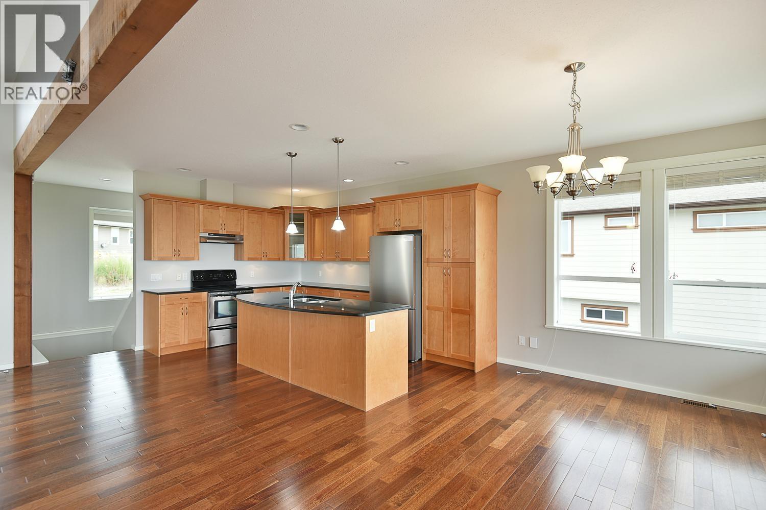 6216 ORACLE ROAD, Sechelt