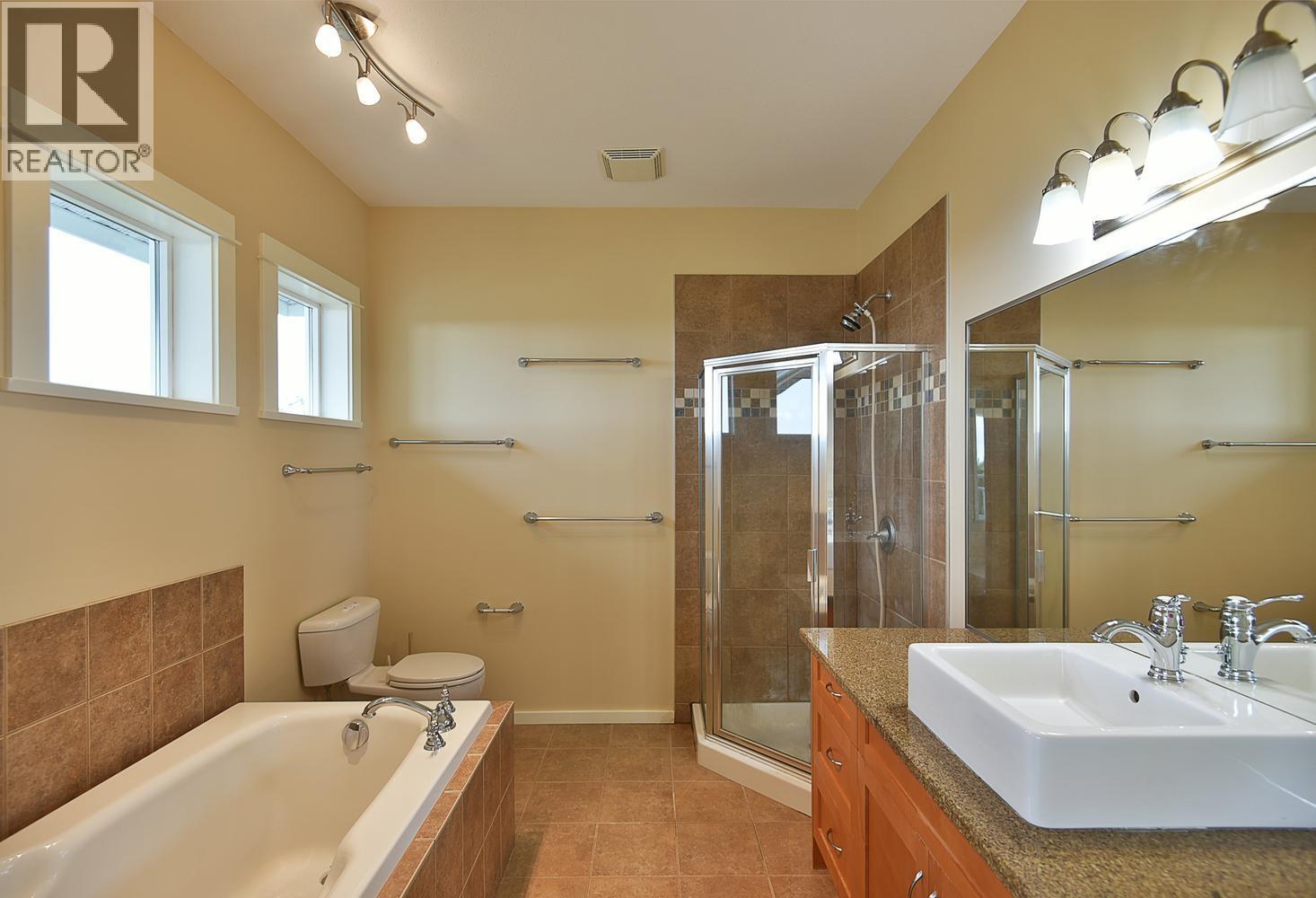 6216 ORACLE ROAD, Sechelt