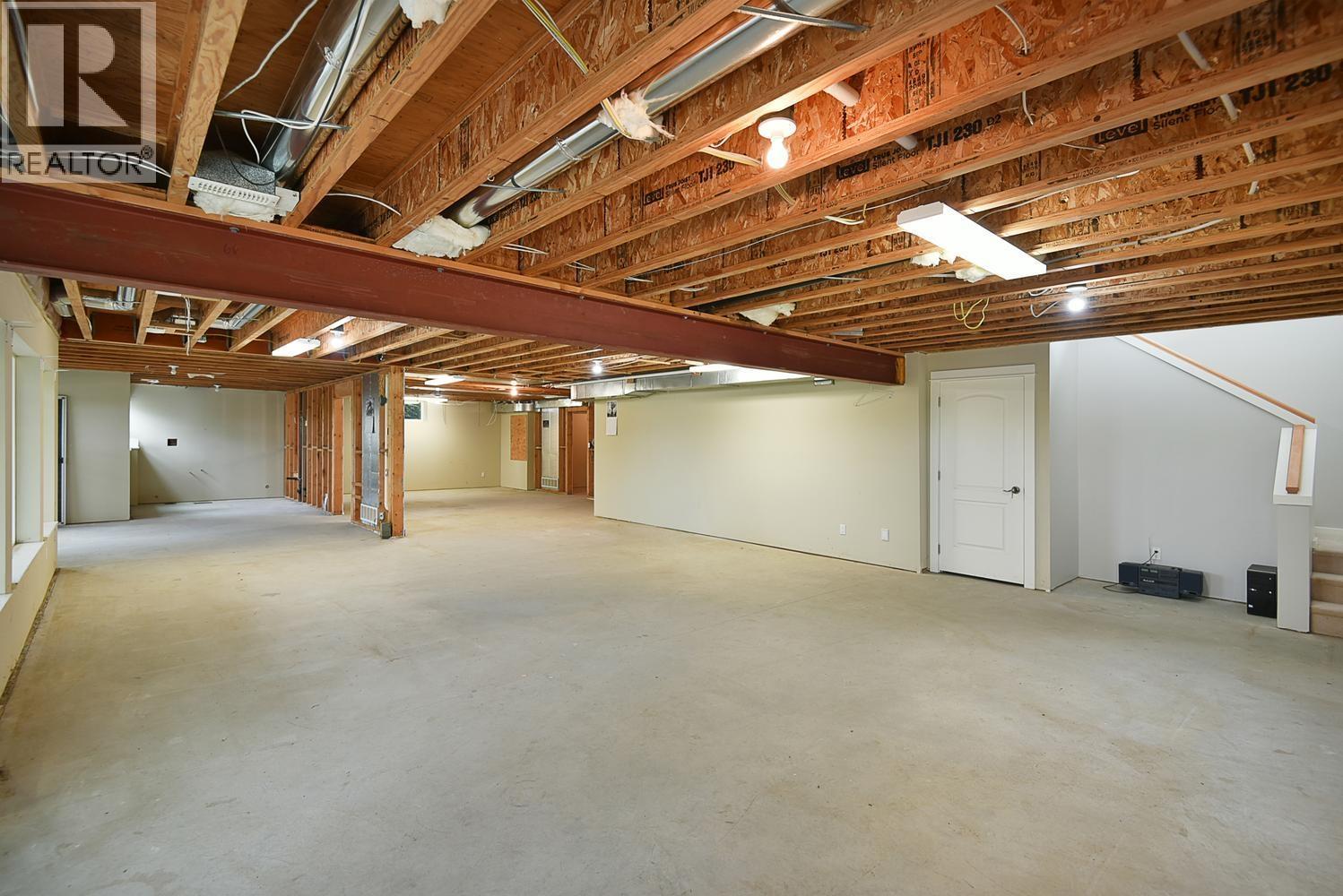6216 ORACLE ROAD, Sechelt