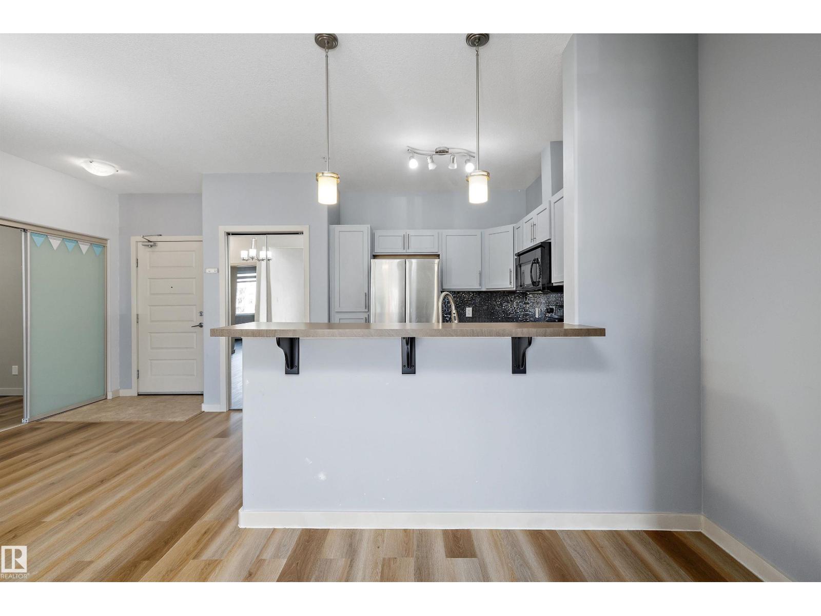 #207 304 Amblside LI SW - 14