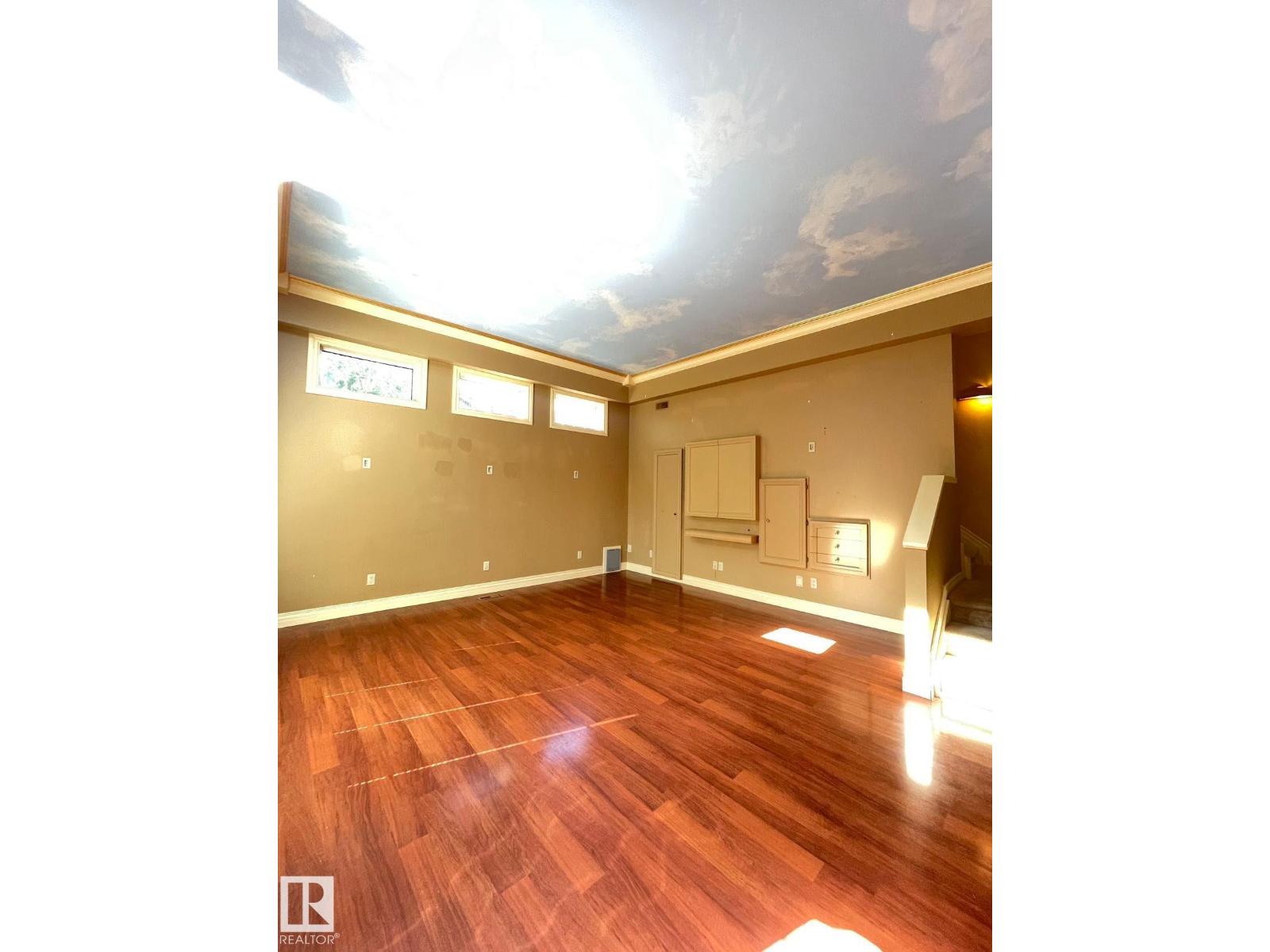 11643 76 AV NW - Image 5
