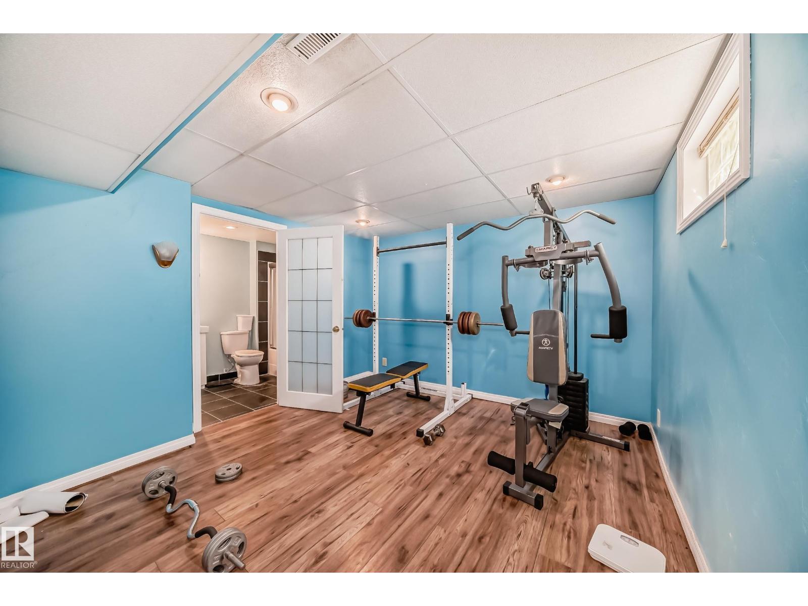 11643 76 AV NW - 31