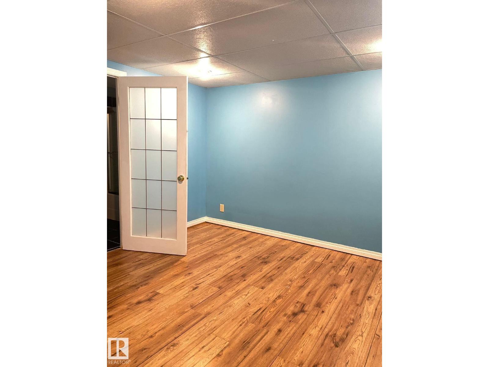 11643 76 AV NW - Image 17
